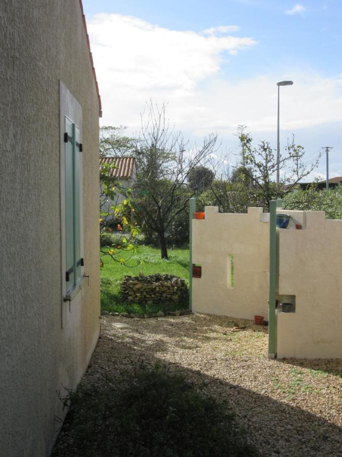 Bed and Breakfast Maranatha à Les Gonds Extérieur photo